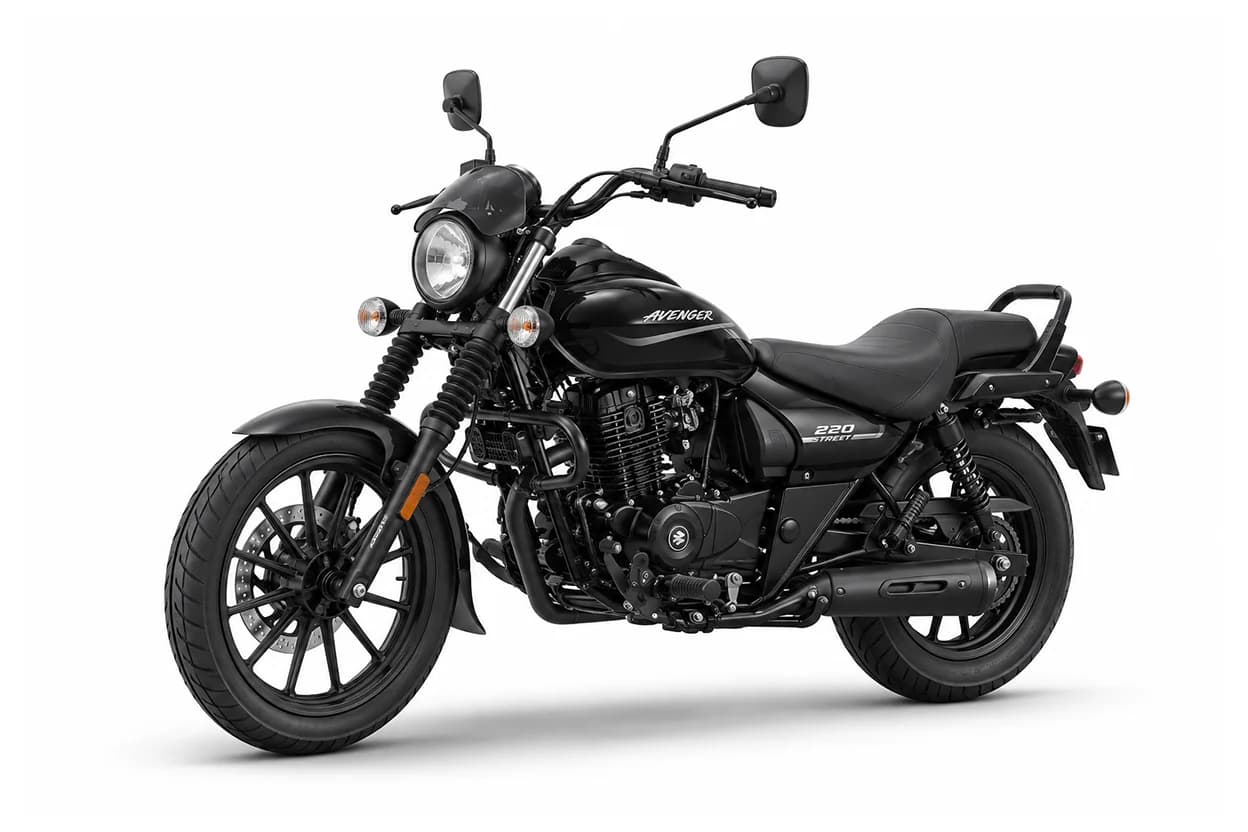 Bajaj Avenger 220 Street