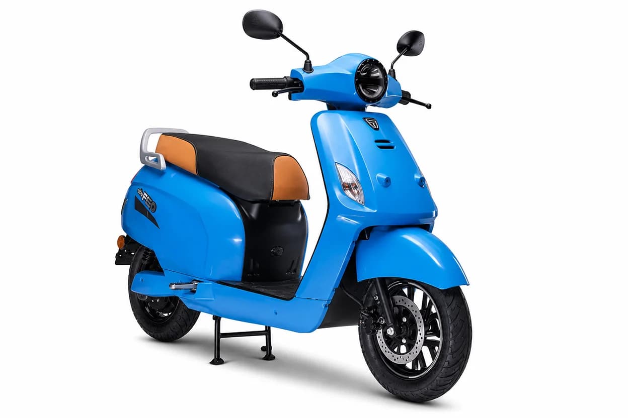 Eblu Feo Standard